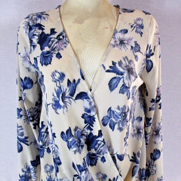 Lush Tops - LUSH womens Medium WRAP front HI LOW HEM top (P)E2